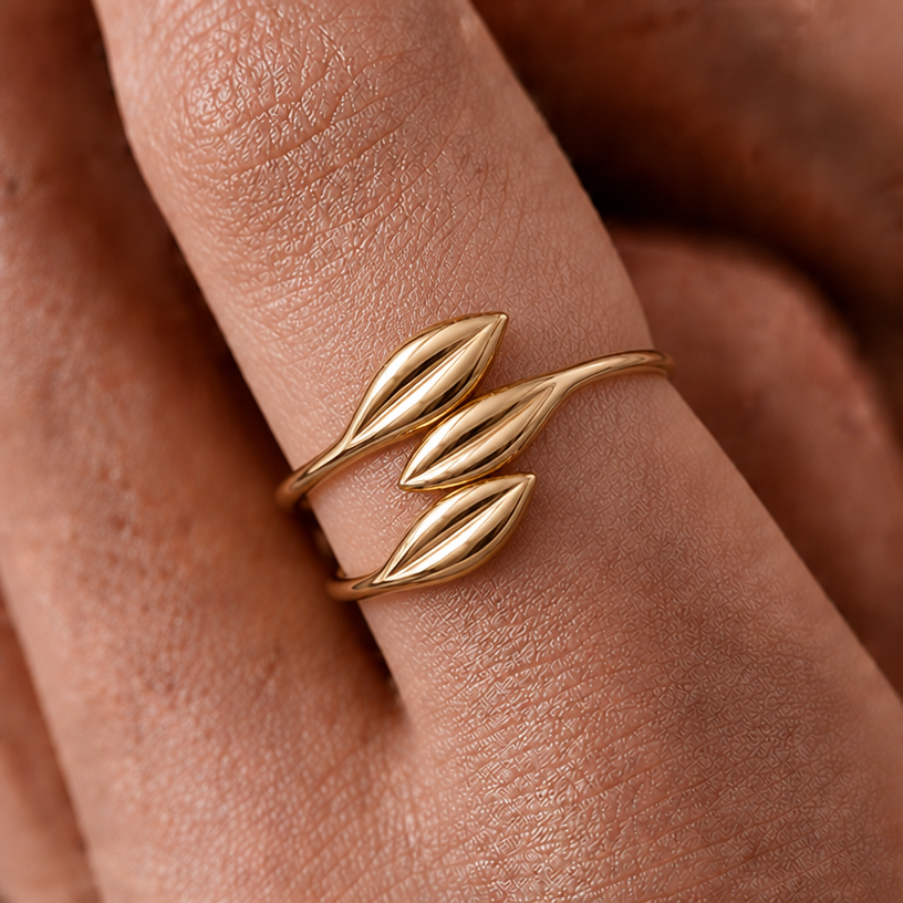 make leafs closer
edit the attached jewelry design with these instructions: make leafs closer. keep it photorealistic, just the design no text