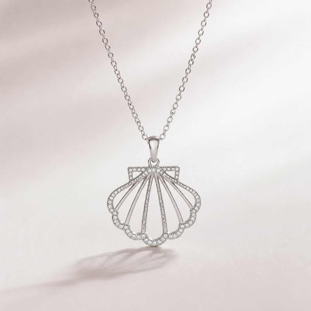 A women's necklace made of silver with diamond stones. coquillage coquille st-jacque metal fin et delicat vide dans le.coquillage
photorealistic jewelry design, A women's necklace made of silver with diamond stones. coquillage coquille st-jacque metal fin et delicat vide dans le.coquillage, modern style, just the design no text