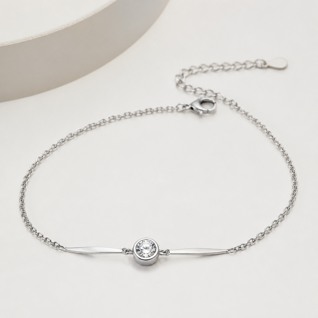 A women's ring. una pulsera elegante delicada auténtico de plata acero antioxidable con piedrita
photorealistic jewelry design, A women's ring. una pulsera elegante delicada auténtico de plata acero antioxidable con piedrita, modern style, just the design no text