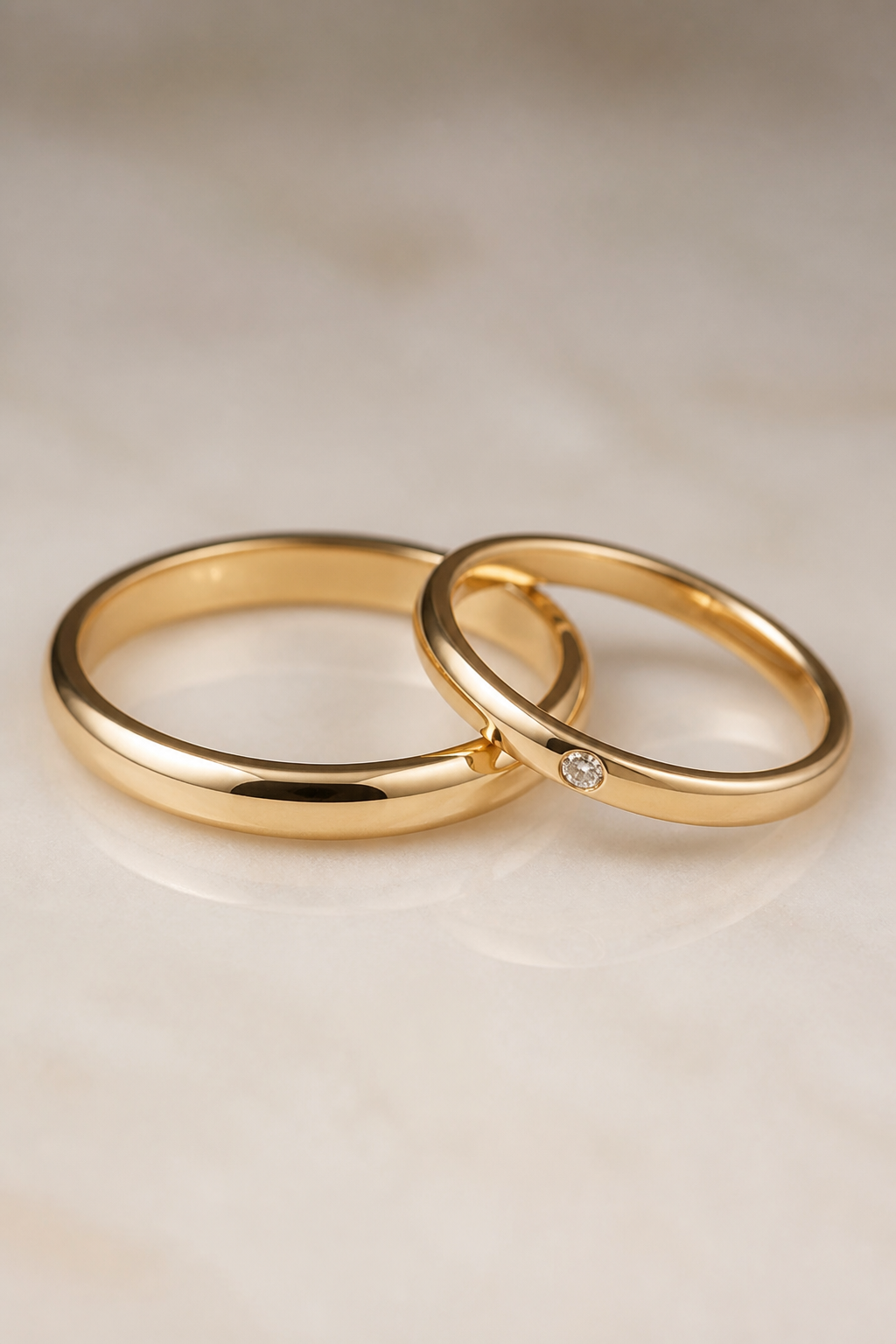 NECESITO ANILOS DE MATRIMONIO ELEGANTES Y DELICADOS EN ORO 18K
photorealistic jewelry design, NECESITO ANILOS DE MATRIMONIO ELEGANTES Y DELICADOS EN ORO 18K, minimalist style, just the design no text
