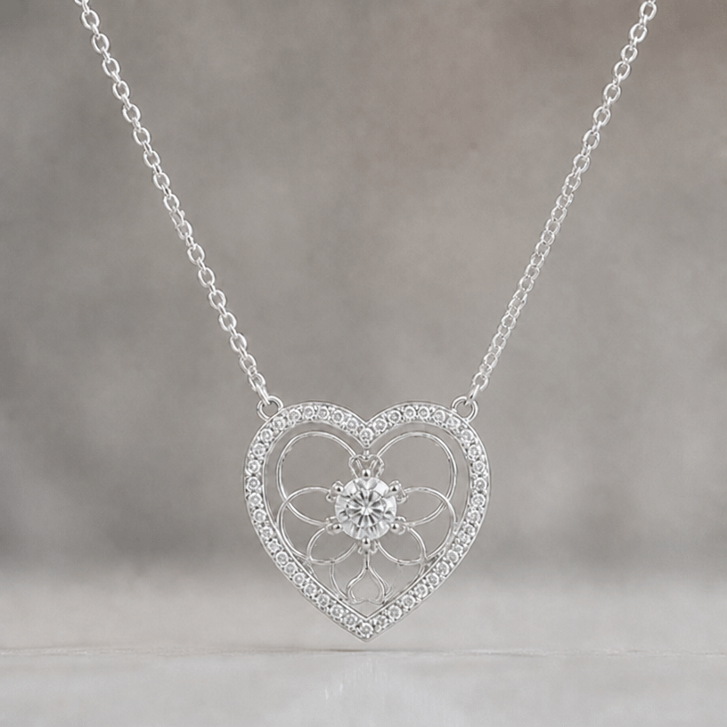 Enleve les petits coeurs à l'intérieur
edit the attached jewelry design with these instructions: Enleve les petits coeurs à l'intérieur. keep it photorealistic, just the design no text