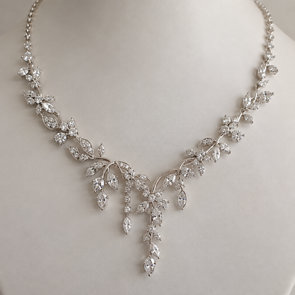 A women's necklace, highly ornate, intricate and elaborate, richly detailed. 秋末日常感韓式配鑽無主石珠寶的項鍊
photorealistic jewelry design, A women's necklace, highly ornate, intricate and elaborate, richly detailed. 秋末日常感韓式配鑽無主石珠寶的項鍊, modern style, just the design no text