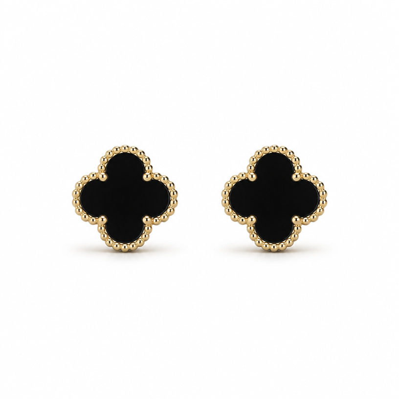 A women's earrings, minimalist, simple and delicate, clean lines. tire da etiqueta e coloque em um fundo branco
using the attached image as a visual reference, create A women's earrings, minimalist, simple and delicate, clean lines. tire da etiqueta e coloque em um fundo branco. photorealistic, just the design no text
