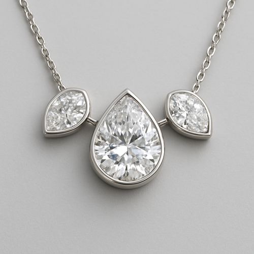 ביקשתי רק 7 קראט באמצע ובשני הצדדים למעלה יותר 2 קראט בכל צד שוכב לצד יהלומי טיפה בשרשרת מולחמים   