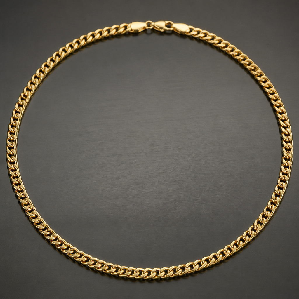 A minimalist men's necklace made of gold suitable for daily wear. Una cadena de aproximadamente 40 g de oro y 50 cm de largo