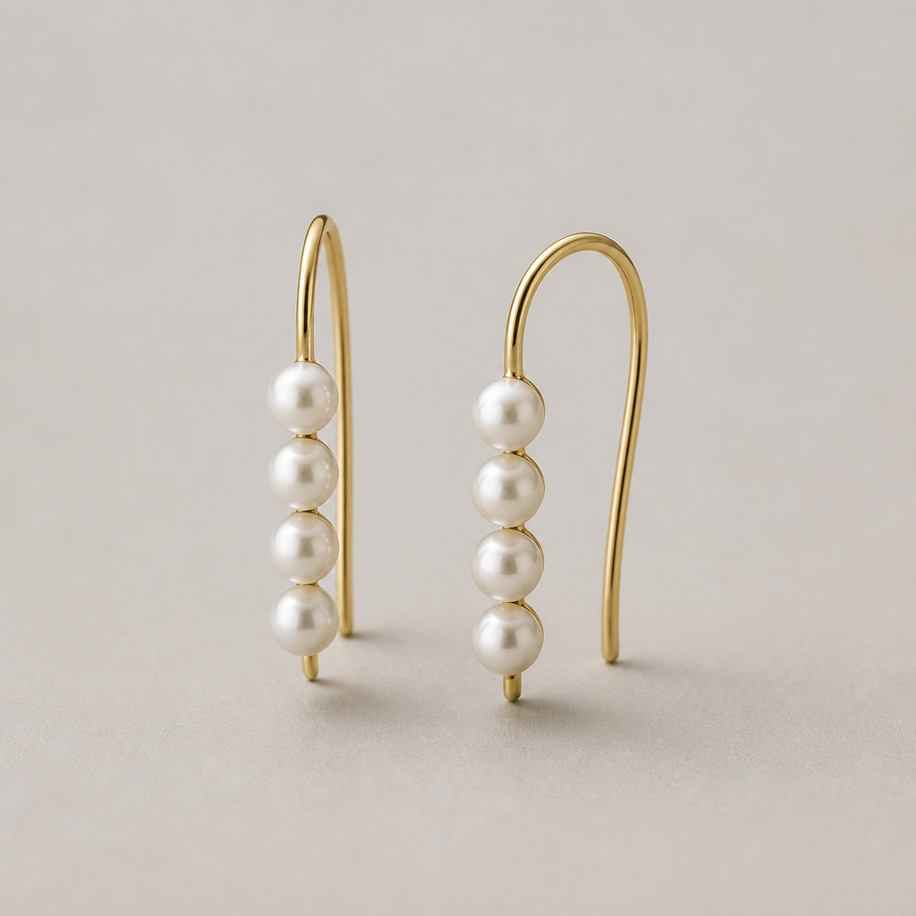 A minimalist women's earrings made of gold. Mit 4 Perlen
photorealistic jewelry design, A minimalist women's earrings made of gold. Mit 4 Perlen, minimalist style, just the design no text