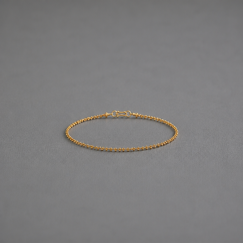 makebit daintier
edit the attached jewelry design with these instructions: makebit daintier. keep it photorealistic, just the design no text