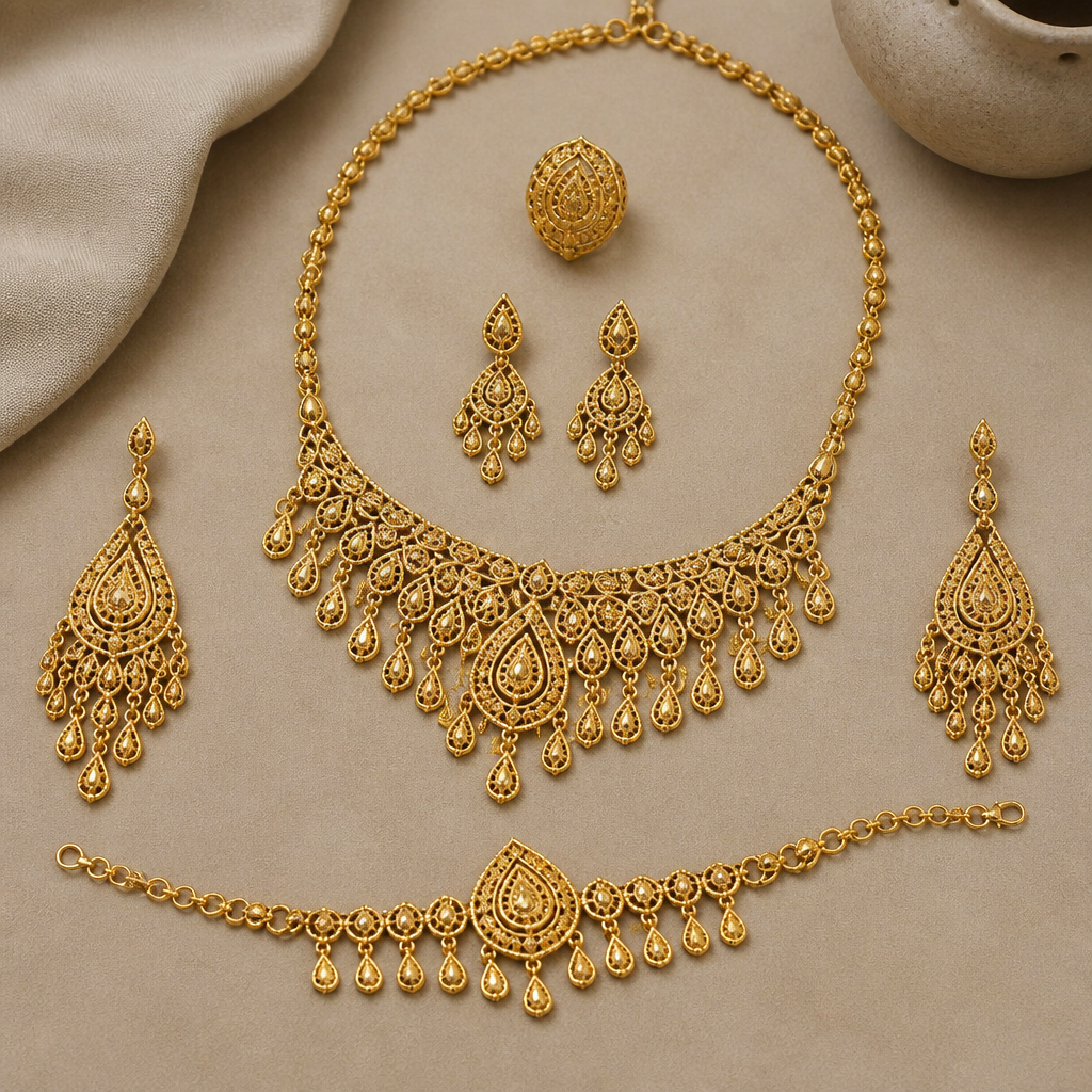 يك طراحي سرويس كامل طلا به سبك كشور هاي عربي
photorealistic jewelry design, يك طراحي سرويس كامل طلا به سبك كشور هاي عربي, bohemian style, just the design no text