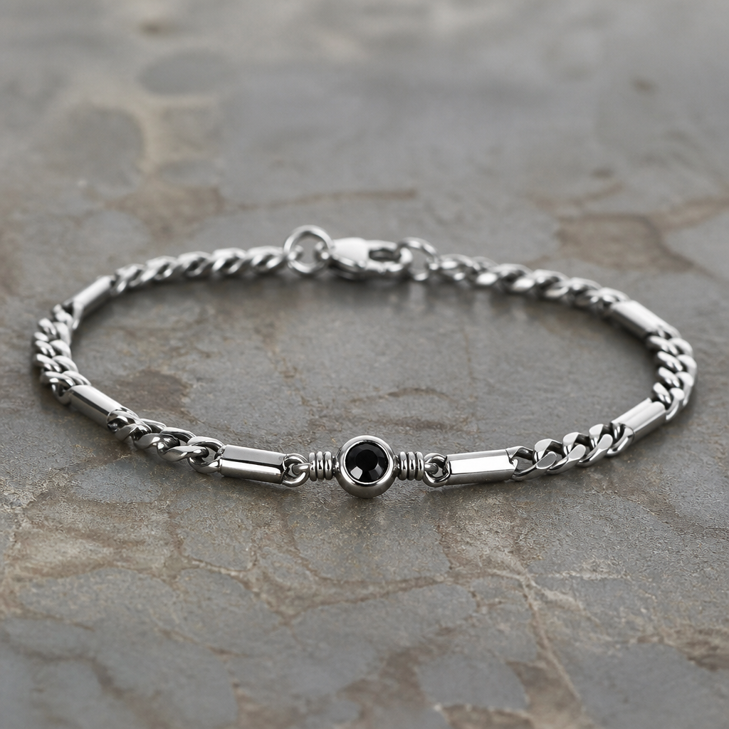 A men's ring. una pulsera elegante delicada auténtico de plata acero antioxidable con piedrita
photorealistic jewelry design, A men's ring. una pulsera elegante delicada auténtico de plata acero antioxidable con piedrita, modern style, just the design no text