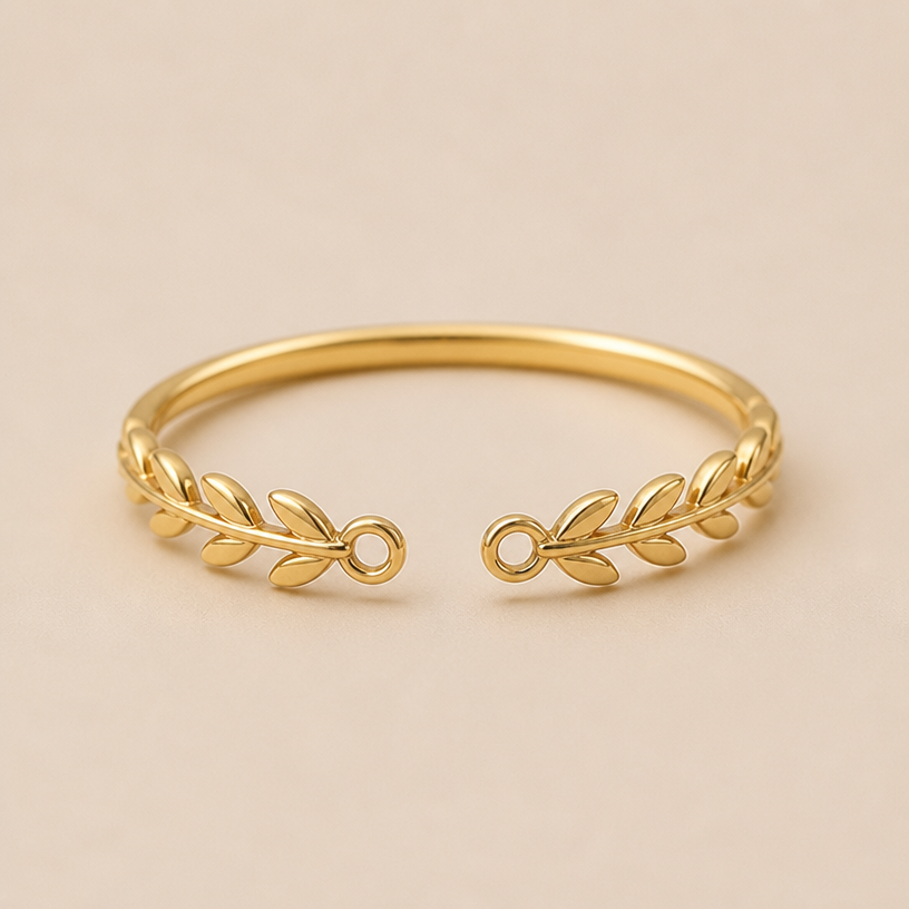 close it at the top
edit the attached jewelry design with these instructions: close it at the top. keep it photorealistic, just the design no text