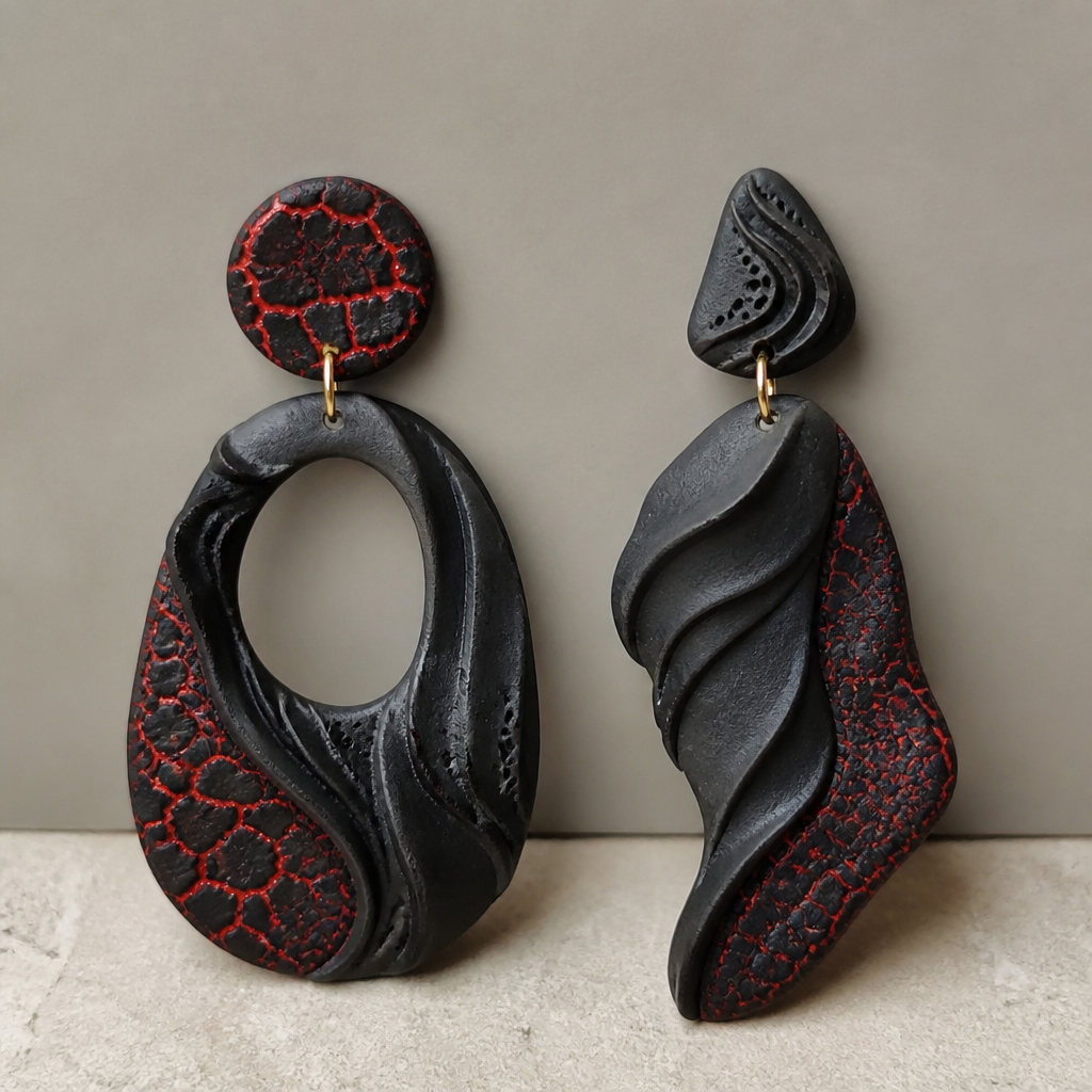 A women's ring. brinco em argila assimétricos baseado em temas lava, vulcões açorianos, com um toque de mulher poderosa
photorealistic jewelry design, A women's ring. brinco em argila assimétricos baseado em temas lava, vulcões açorianos, com um toque de mulher poderosa, modern style, just the design no text