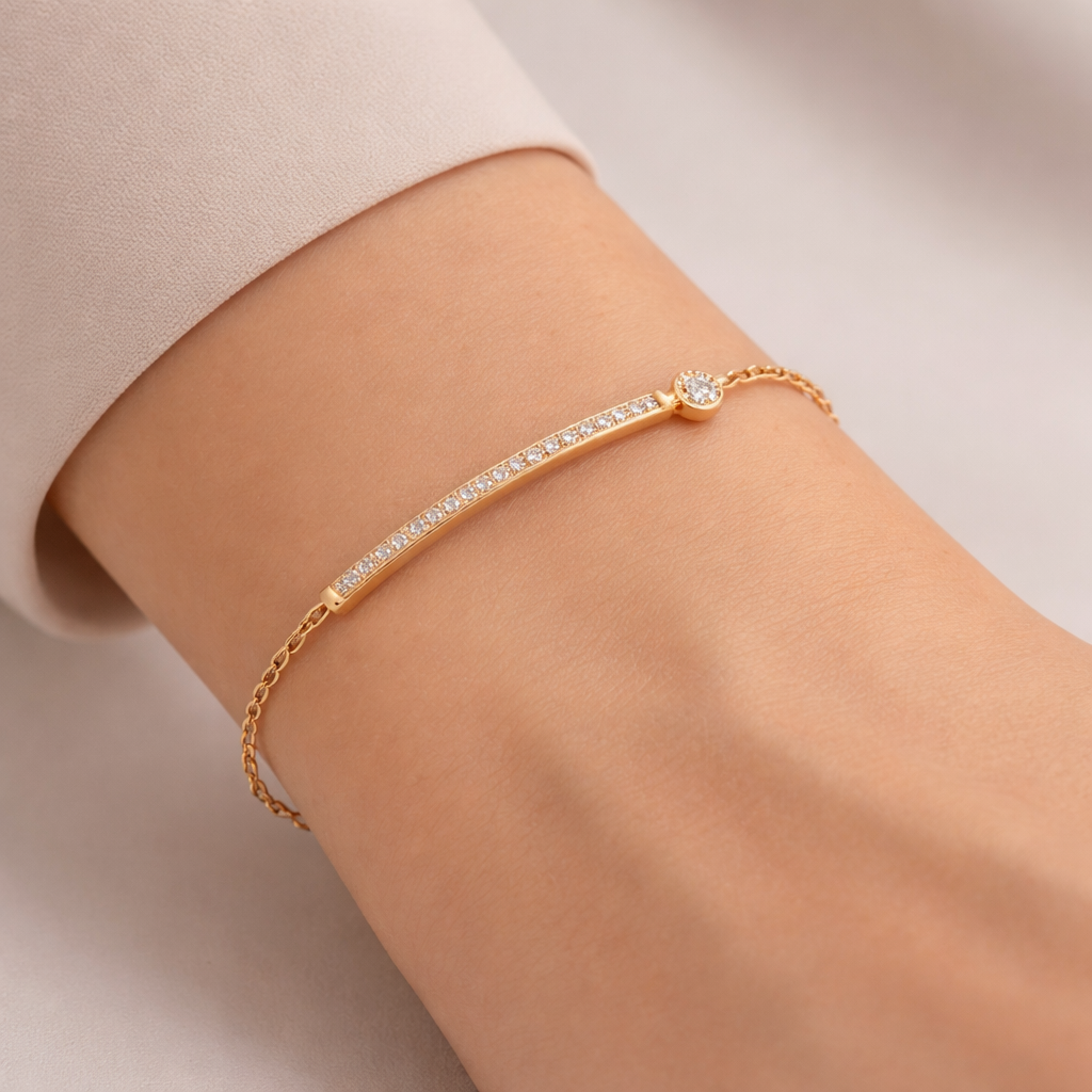 A minimalist women's bracelet made of gold suitable for formal. minimalist but a bit luxurious
A minimalist women's bracelet made of gold suitable for formal. minimalist but a bit luxurious, minimalist style