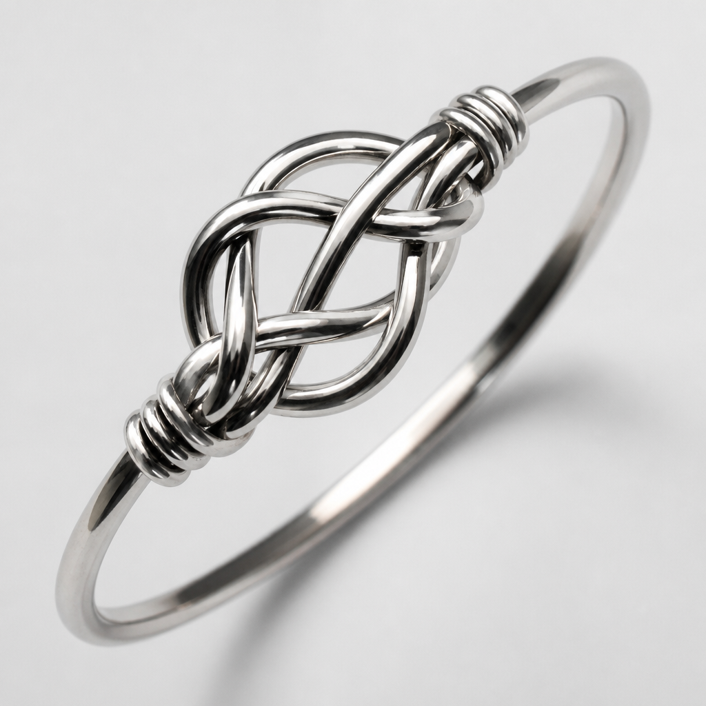 A women's ring. pulsera de plata con nudo de bruja
photorealistic jewelry design, A women's ring. pulsera de plata con nudo de bruja, modern style, just the design no text
