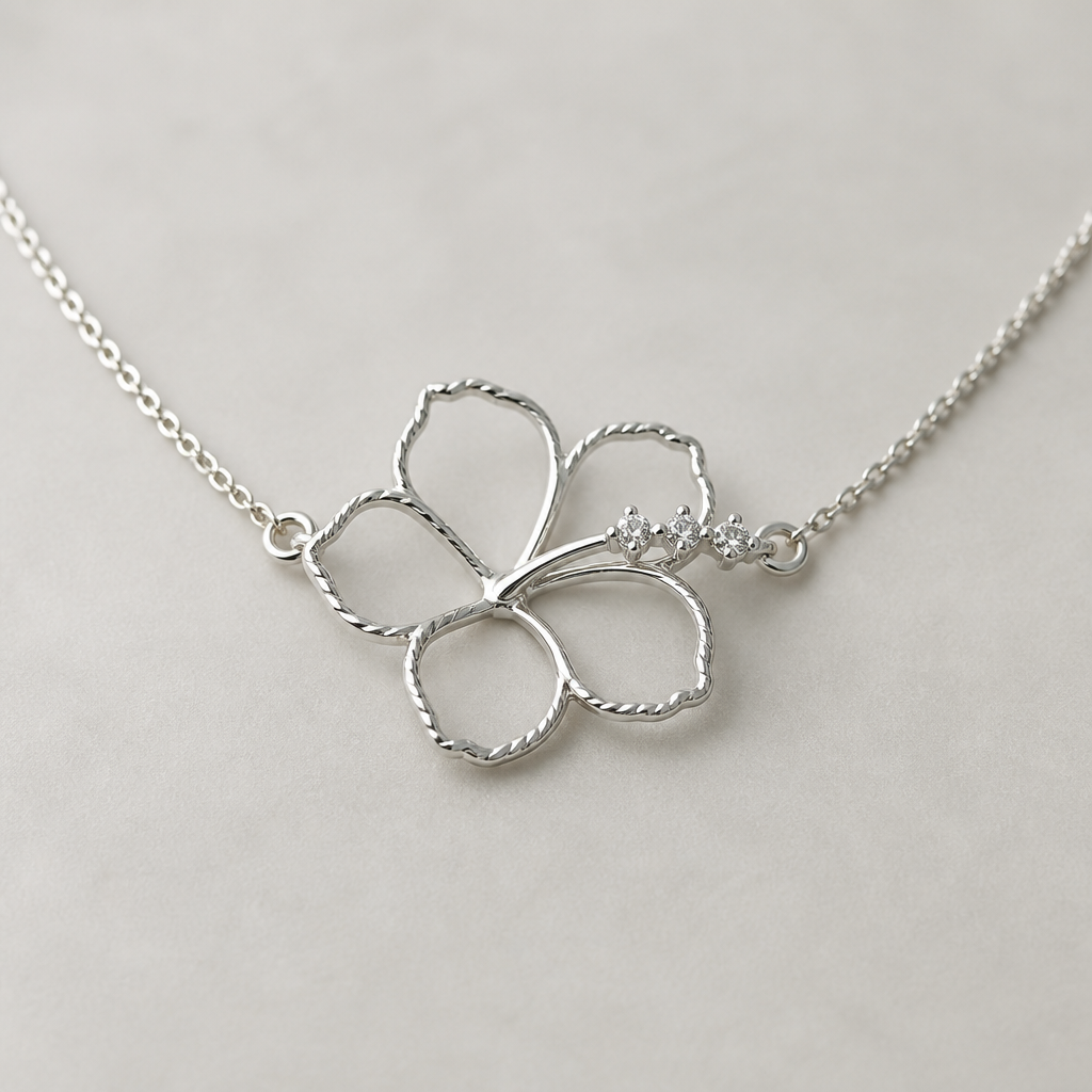A women's necklace made of silver. hibicus vu de coté ligne fine torsadée et delicat ,3 tres petit diamand dans le milieu au bout de la tige interieur de la fleur vide, plus detail, 5 petales chaine de chaque coté, tige qui ne depasse la fleur, eleguente
photorealistic jewelry design, A women's necklace made of silver. hibicus vu de coté ligne fine torsadée et delicat ,3 tres petit diamand dans le milieu au bout de la tige interieur de la fleur vide, plus detail, 5 petales chaine de chaque coté, tige qui ne depasse la fleur, eleguente, modern style, just the design no text