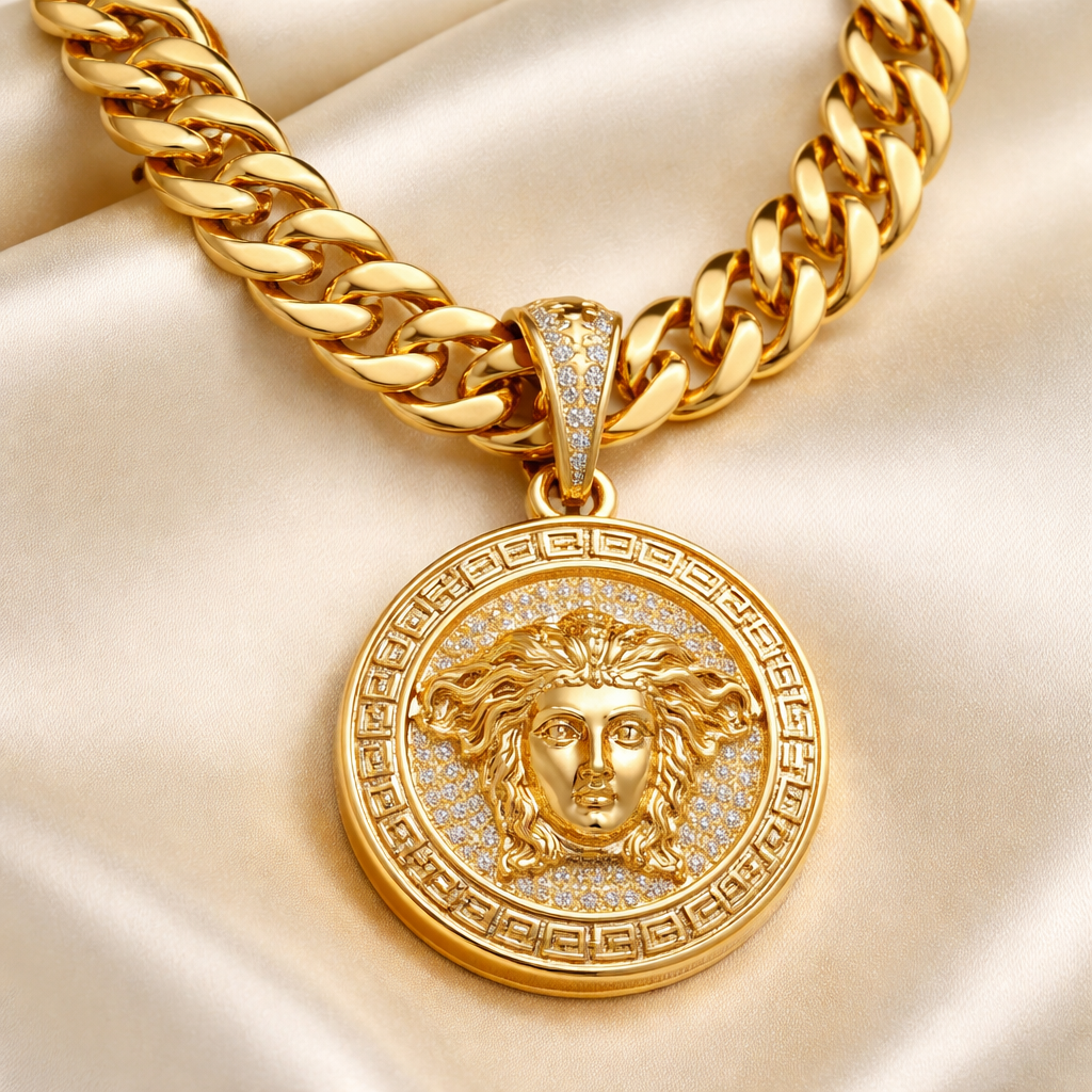 Gold chain with gold pindent