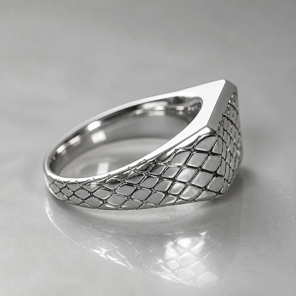 A geometric men's ring made of silver suitable for daily wear. cobra skin design , thin from bottom and little a litte thick from front up and on thick side 43 engraved.