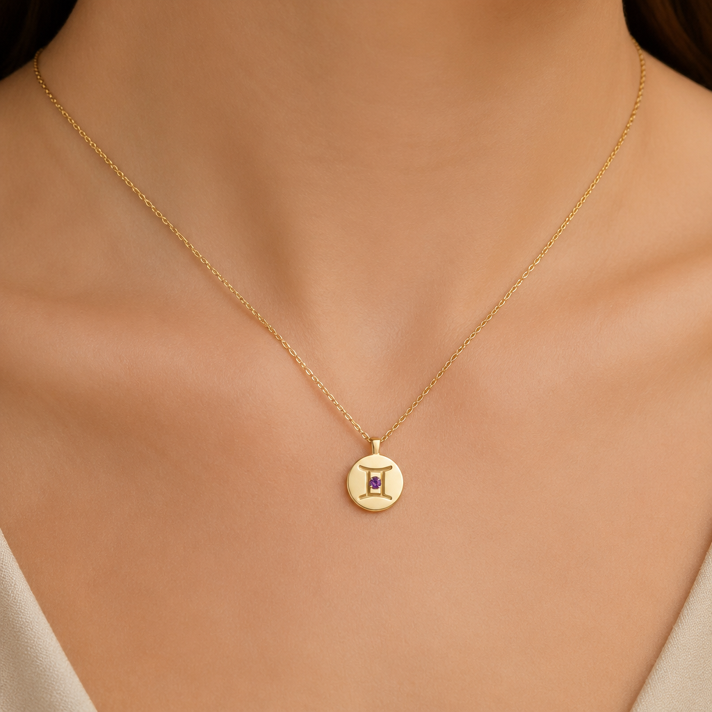 A minimalist women's necklace made of gold with amethyst stones suitable for daily wear. um colar com fio dourado, ouro, a joia em um circulo pequeno cheio , cravado em si o signo gemeos contendo no seu centro um estilhaço pequeno de amethyst. um fio elegante, discreto, com um toque de charme e delicado
photorealistic jewelry design, A minimalist women's necklace made of gold with amethyst stones suitable for daily wear. um colar com fio dourado, ouro, a joia em um circulo pequeno cheio , cravado em si o signo gemeos contendo no seu centro um estilhaço pequeno de amethyst. um fio elegante, discreto, com um toque de charme e delicado, minimalist style, just the design no text