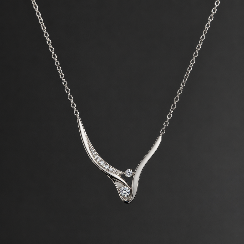 A minimalist women's necklace made of silver with diamond stones. Collier simple avec avec quelques diamants, mais qui fait ressentir une émotion style artistique avec des courbes
photorealistic jewelry design, A minimalist women's necklace made of silver with diamond stones. Collier simple avec avec quelques diamants, mais qui fait ressentir une émotion style artistique avec des courbes, minimalist style, just the design no text